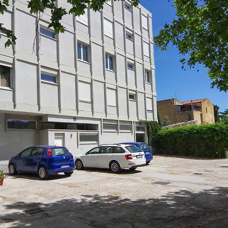 Hotel Mistral 3*