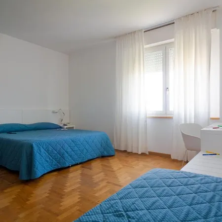 Mistral Hotel 3*