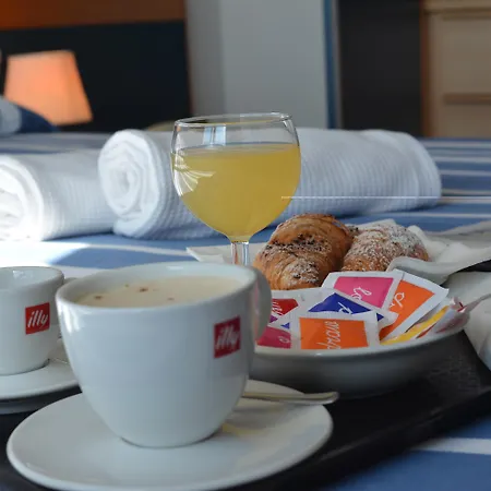 Mistral Szálloda 3*