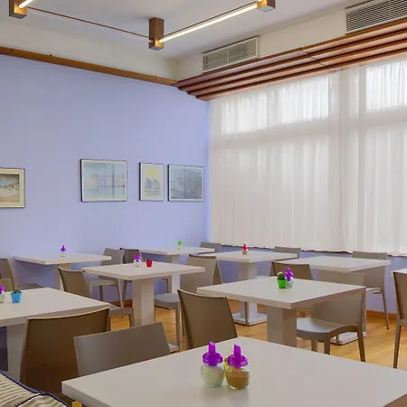 Mistral Szálloda 3*