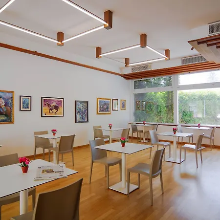 Szálloda Mistral 3*