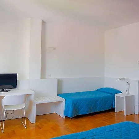 Mistral Hotel 3*